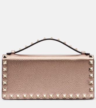 Valentino Garavani Bolso cruzado Rockstud Mini de piel metalizada