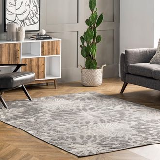 nuLOOM Monique Floral Indoor/Outdoor Area Rug