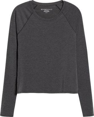 Beyond Yoga Breezeweight Active Long Sleeve T-Shirt in Black at Nordstrom, Size X-Large