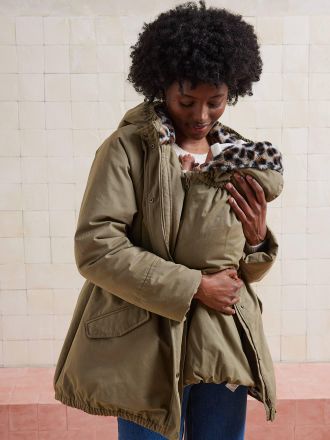 Vertbaudet Winter-Tragejacke f&uuml;r Schwangerschaft & Elternzeit mit Recycling-Polyester gr&uuml;n