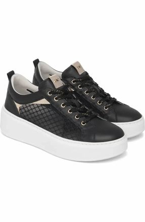 Nero Giardini Womens Lace-Up Platform Sneaker In Black Mesh