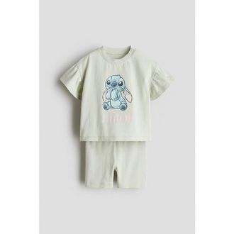 H&M 2-piece Printed Cotton Set in Dusty Green/lilo & Stitch at Nordstrom, Size 12M
