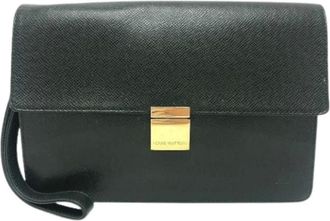 Louis Vuitton Pre-owned Clutches, male, Black, Size: ONE SIZE Pre-owned Taiga Clutch bag