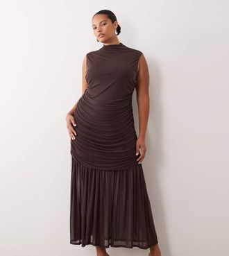 Asos Curve ASOS DESIGN Curve vestito midi in mesh con vita scesa arricciata color cioccolato-Marrone