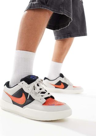 Nike Nike - SB Force 58 - Sneakers premium grigie, nere e arancioni-Grigio