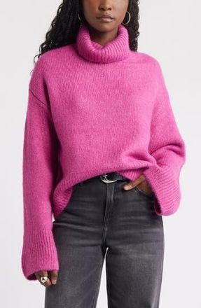 Treasure & Bond Fuzzy Turtleneck Sweater in Pink Fuchsia at Nordstrom Rack, Size Medium