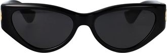 Valentino Garavani Sunglasses, female, Black, Size: 54 MM Vg0014S Cat-eye Sunglasses