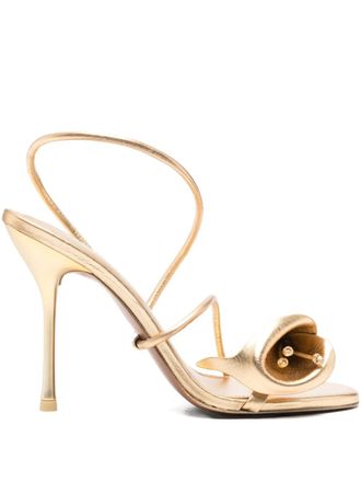Cult Gaia 12mm Cassidy flower sandals - Goud