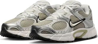 Nike V5 RNR Sneaker in Spruce Fig/Summit White at Nordstrom Rack, Size 11.5