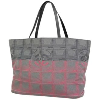 Chanel Pre-owned Tote Bags, female, Gray, Size: ONE SIZE Pre-owned A47147 Handbag