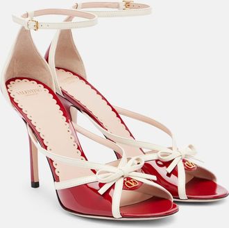 Valentino Garavani Bepointy 100 patent leather sandals