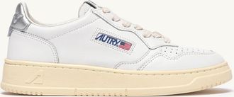Autry SNEAKERS MEDALIST LOW IN PELLE BIANCA E METALLIZZATA ARGENTO