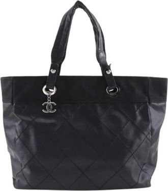 Chanel Pre-owned Tote Bags, female, Black, Size: ONE SIZE Pre-owned Paris-Biarritz PVC Tote Bag