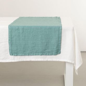 Creole Livia table runner - no iron, green