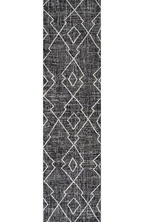 Jonathan Y Designs Carwa Diamond Trellis Indoor/Outdoor Area Rug in Black/ivory at Nordstrom, Size 5Ft 0In X 8Ft 0In