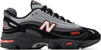 New Balance Unisex 1000 in Nero/Rosso, Sintetica, Taglia 38.5