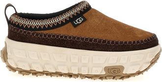 UGG Brown Solid Round Toe Boots