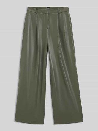 HUGO BOSS Wide Leg Hose aus Kunstleder mit Bundfalten in Oliv, Gr&ouml;&szlig;e 32