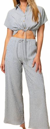 Gilli Maranda Top And Pants Set In Cream/navy
