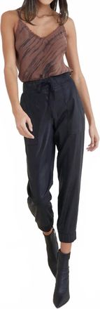 Bella Dahl Womens Chelsea Pocket Jogger In Black Coated