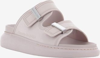 Alexander McQueen Keilpantoletten aus Gummi Hybrid