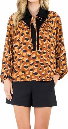 THML Clothing Amber Edge Top In Brown