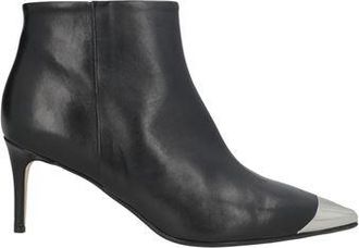 Anna F. Ankle boots