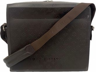 Louis Vuitton Coffee Shoulder Bag (Pre-Owned)