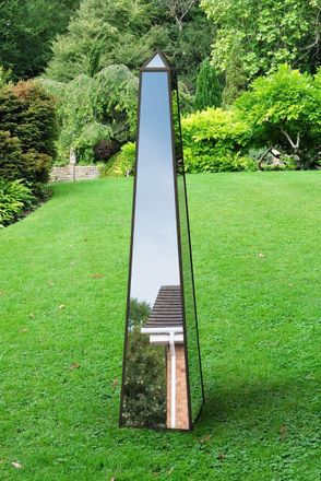 MirrorOutlet Black Metal Edged Mirrored Garden Ornament (150CM X 30CM X 30CM) | Size: 1 Pack