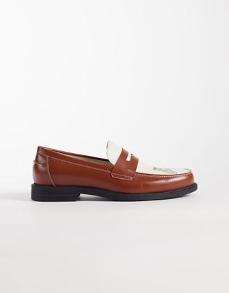 Asos Mocassini stile penny marrone e panna con grafica verde oliva-Multicolore