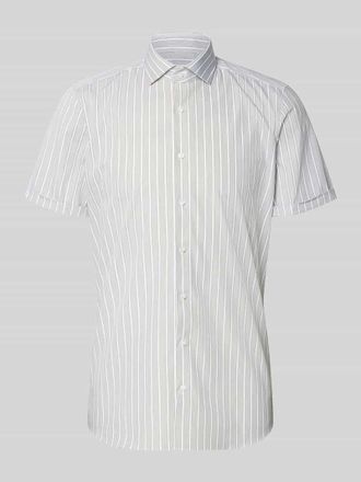 Olymp Level 5 Slim Fit Business-Hemd mit Blockstreifen und Kentkragen in Gruen, Gr&ouml;&szlig;e 38