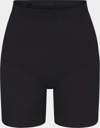 SKIMS Seamless Sculpt Mid-Thigh Shorts