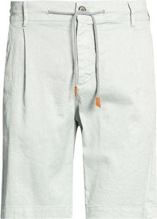 Eleventy Shorts & Bermuda Shorts
