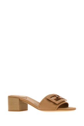 Fendi Womens Camel Leather Baguette Mules Cammello Bag Sandali Sandal