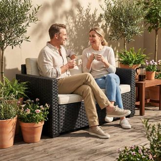 OUTSUNNY 2 Seater Rattan Garden Sofa with Deep Seat, Wide Arms, Black