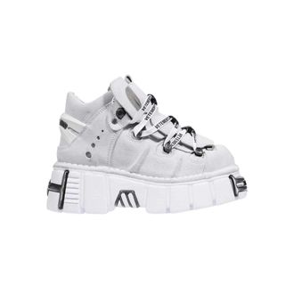 VETEMENTS Platform Trainers