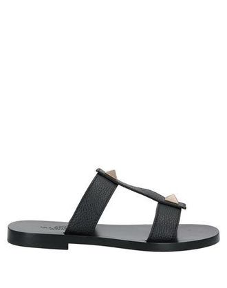 サンダル・ミュール Valentino Garavani Black Leather Sandals Rockstud leather sandals in black - Valentino Garavani
