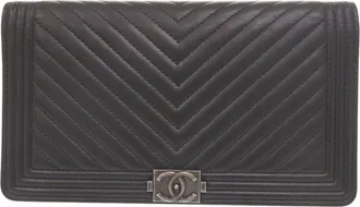 Chanel Black Leather Long Wallet (Bi-Fold) (Pre-Owned)