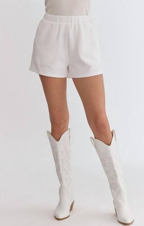 Entro Textured Shorts In Off White