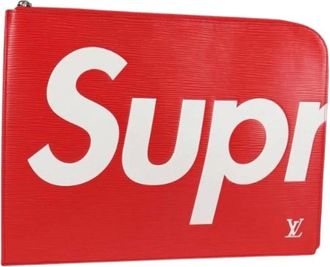 Louis Vuitton Pre-owned Clutches, female, Red, Size: ONE SIZE Pre-owned Vintage Epi Clutch