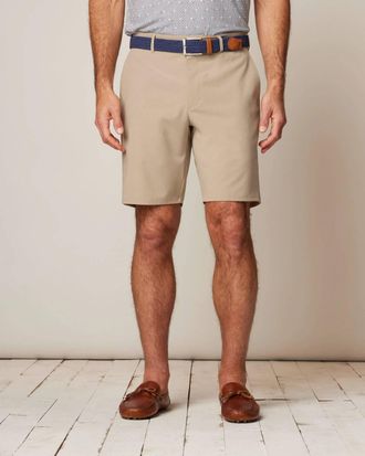 Johnnie-O Mens Mulligan Performance Woven Shorts In Light Khaki