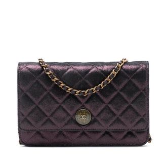Chanel Pre-owned Cross Body Bags, female, Purple, Size: ONE SIZE Pre-owned Leather Cross Body Bag