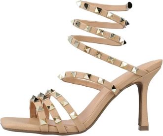 Menbur Sandaal met Noppendetail - Dames - Sandalen met hakken - Bruin - 37 EU - Leer - Schoenen