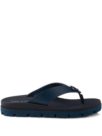 Prada logo-embellished flip flops - men - Rubber/Rubber/Rubber - 10.5 - Blue