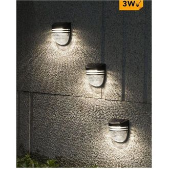 Trade Shop Trade Shop Traesio - Trade Shop - Faretto Applique Led Giardino Ricaricabile 3 W Con Solar Pannello Ip65 Yh0613