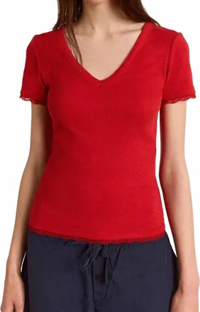 Damson Madder Paige V-Neck Tee In Red