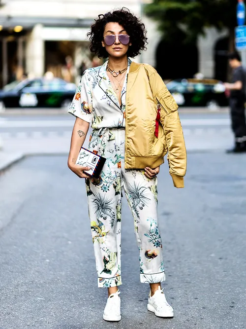 So Half On, Half Off (HOHO) Coat Wearing Is A Thing | Stylight