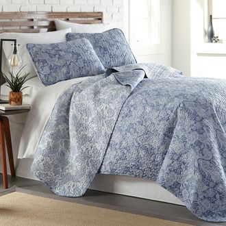 Southshore Fine Linens Perfect Paisley Collection - Luxury Premium Oversized Reversible Quilt Set in Blue at Nordstrom Rack, Size Twin/twin Xl