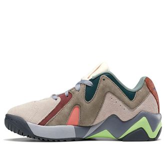 Reebok (WMNS) Reebok Hurrikaze 2 Low Its A Mans World FX4975