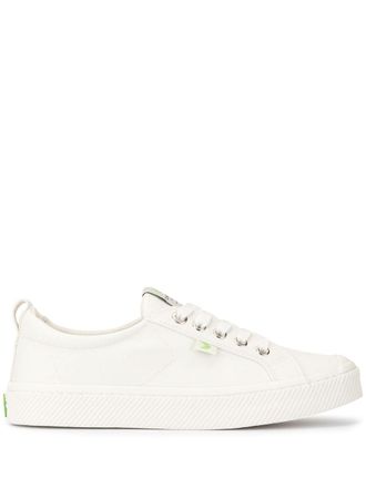 Cariuma OCA low-top canvas sneakers - White
